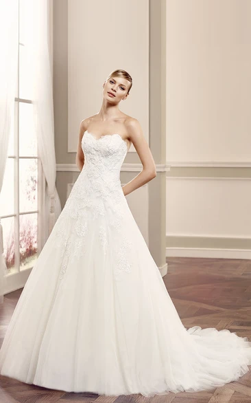 A-Line Long Sweetheart Tulle Wedding Dress With Appliques And Corset Back