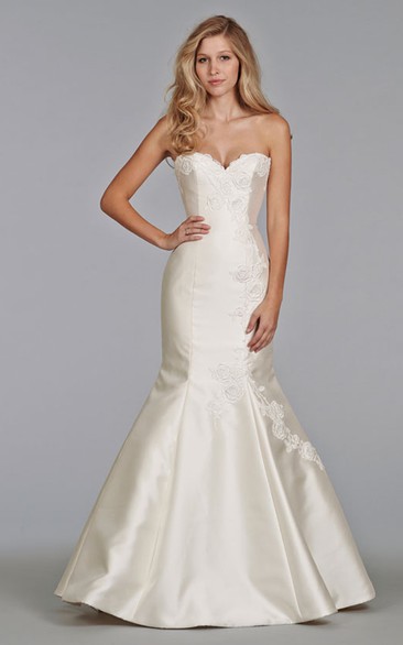 Captivating Sweetheart Neckline Fit and Flare Dress With Lace Appliques