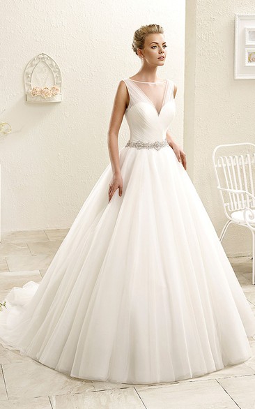 Ball Gown Floor-Length Ruched Bateau-Neck Sleeveless Tulle Wedding Dress With Waist Jewellery