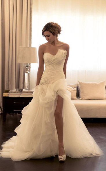 Sexy Ruffles Sweetheart Sleeveless Mermaid Wedding Dress With Beading
