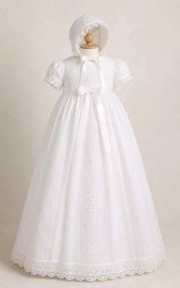 Baby Christening Gown Vintage Modest Princess Ball Gown Short Sleeve Tulle Lace Floor-Length Sweep Train with Bonnet in White