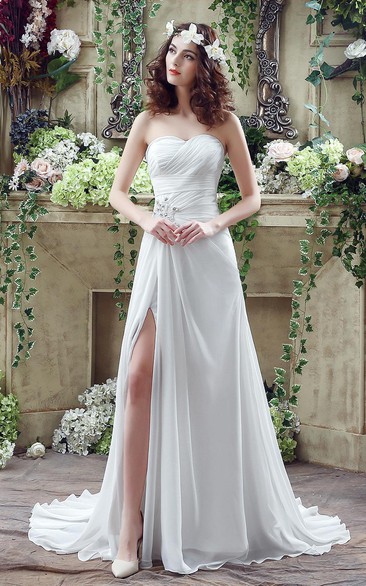 Sexy Front Split White Simple Wedding Dress Beadings Sweetheart Sleeveless