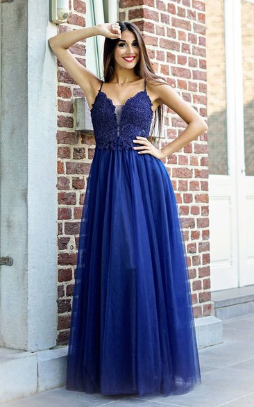 Tulle Floor-length A Line Sleeveless Modern Formal Dress with Appliques