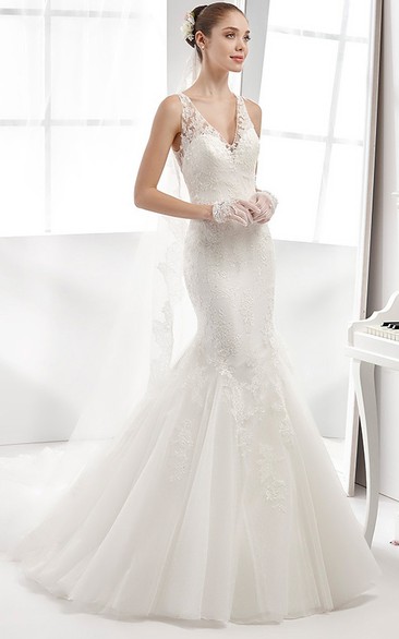 Mermaid V-neck Lace Wedding Dress With Appliques And Illusion Back