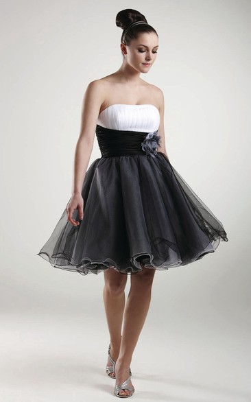 A Line Strapless Sleeveless Floral Short Mini Tulle Bridesmaid Dress With Ruching
