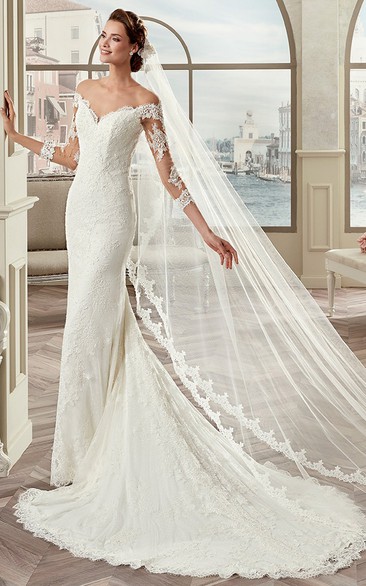 Sweetheart Sheath Bridal Gown With Long Sleeves And Detachable Train