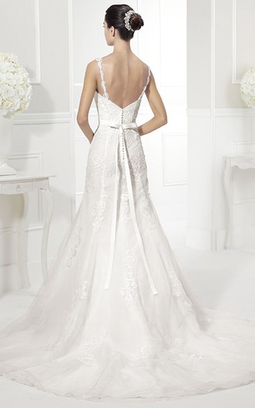 Appliqued Spaghetti Straps Mermaid Tulle Bridal Gown With Sash