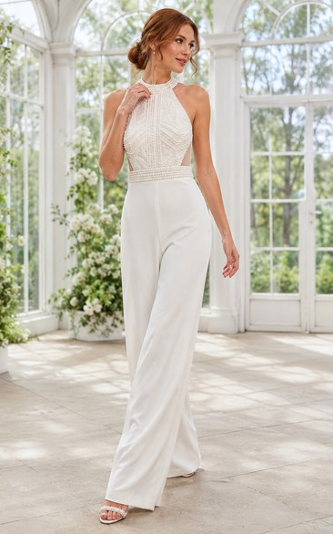 Braut-Jumpsuit mit Neckholder, Schlüssellochausschnitt am Rücken und Perlenbesatz