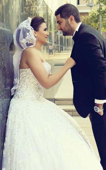 Delicate Sweetheart Lace Tulle Wedding Dress Ball Gown Beadings