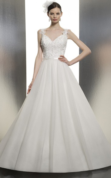 A-Line Appliqued Sleeveless Long Lace&Tulle Wedding Dress With Court Train And Backless Style