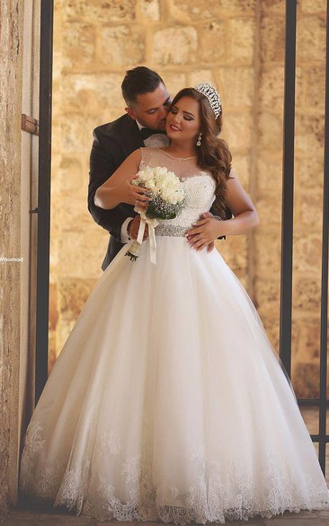 Newest Illusion Tulle Lace Appliques Princess Wedding Dress Ball Gown Beadings