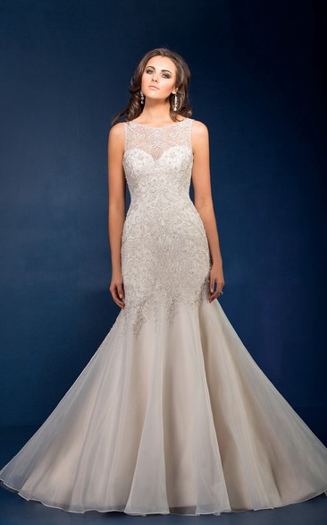 Bateau-Neck Sleeveless Trumpet Wedding Dress With Pleats And Keyhole Back