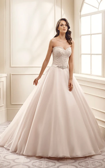 A-Line Sweetheart Jeweled Chiffon&Lace Wedding Dress With Beading And Appliques