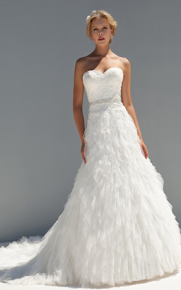 A-Line Sweetheart Floor-Length Cascading-Ruffle Sleeveless Tulle Wedding Dress With Appliques And Waist Jewellery