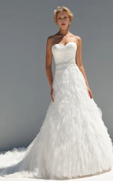 A-Line Sweetheart Floor-Length Cascading-Ruffle Sleeveless Tulle Wedding Dress With Appliques And Waist Jewellery