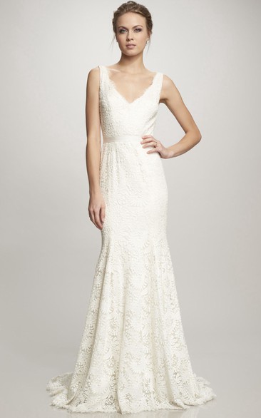 Sheath V-Neck Sleeveless Lace Wedding Dress With Ribbon And Keyhole