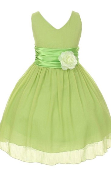 Sleeveless V-neck Tulle Dress With Flower and Pleats