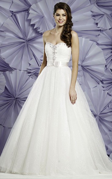 Ball Gown Sleeveless Beaded Sweetheart Long Tulle Wedding Dress With Sequins And Ruching