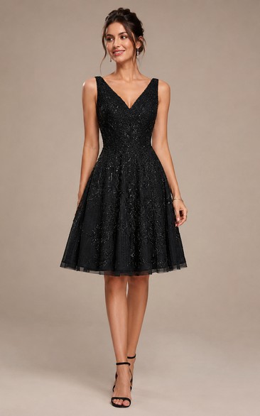 Short A-Line Knee-Length V-Neck Lace Homecoming Dress with Lace