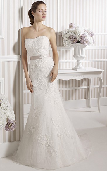 Mermaid Strapless Lace Wedding Dress