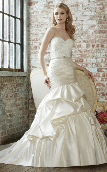 Mermaid Appliqued Sweetheart Maxi Sleeveless Satin Wedding Dress With Pick Up And Waist Jewellery