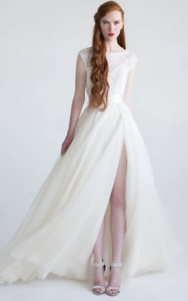 A-Line Bateau-Neck Cap-Sleeve Split-Front Floor-Length Tulle Wedding Dress With Appliques And Bow