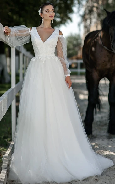 Elegant Tulle V-neck Long Sleeve Appliques Wedding Dress With Button