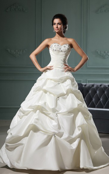 Sweetheart Pick-Up A-Line Dress With Ruching and Applique