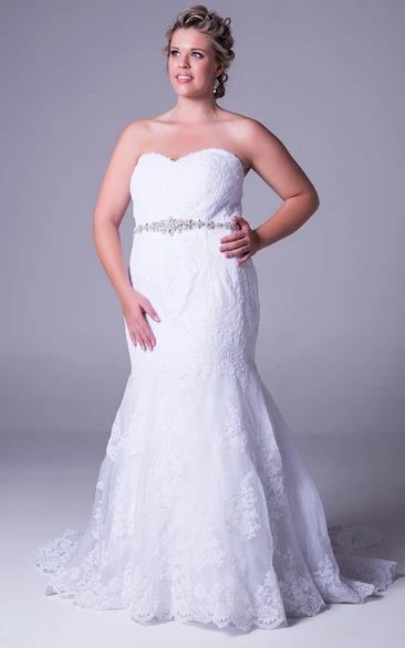 Trumpet Floor-Length Sweetheart Jeweled Lace Plus Size Wedding Dress With Appliques And Corset Back