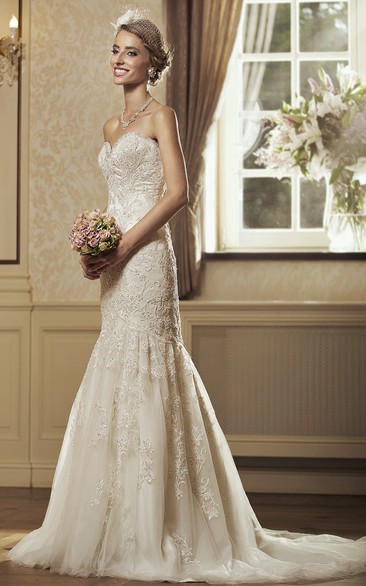 Sheath Long Sleeveless Sweetheart Appliqued Tulle&Lace Wedding Dress With Cape