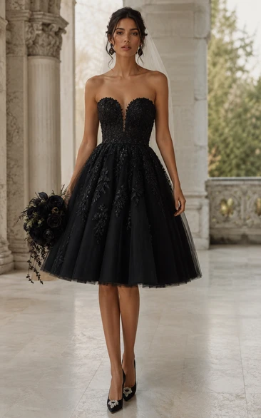 Black Strapless Tulle Short Wedding Dress