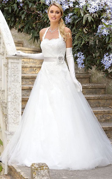 A-Line Sleeveless Long Halter Appliqued Tulle Wedding Dress With Flower