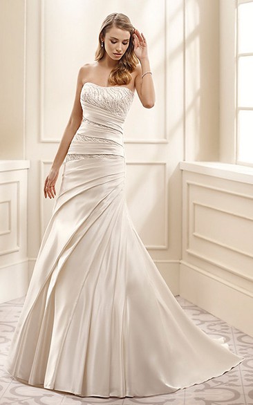 Sheath Sleeveless Floor-Length Strapless Side-Draped Satin Wedding Dress With Beading