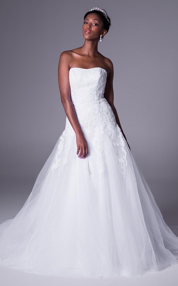 A-Line Strapless Tulle Wedding Dress With Lace Up