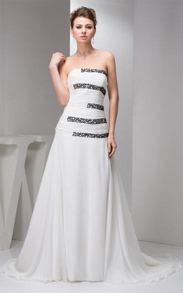 Sleeveless Chiffon A-Line Ruched Gown With Stress