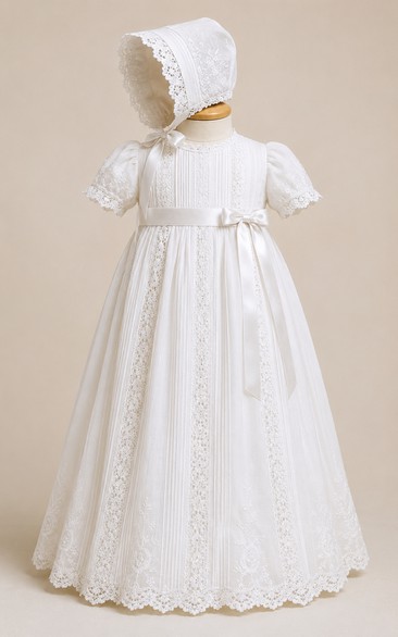 Baby Christening Gown Vintage Modest Princess Ball Gown Short Sleeve Tulle Lace Floor-Length Sweep Train with Bonnet in White