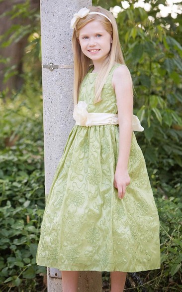 Tea-Length Floral Embroideried Taffeta Flower Girl Dress