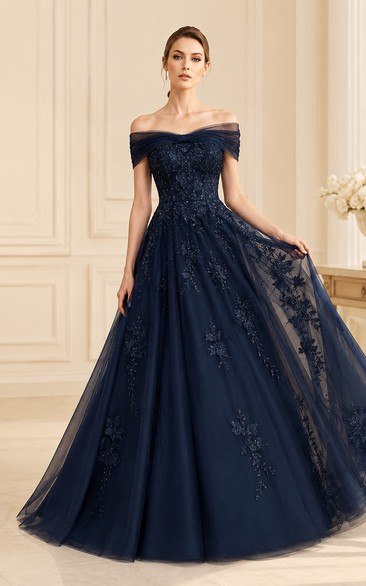 Dunkelblaues schulterfreies Ballkleid aus Spitze und Tüll