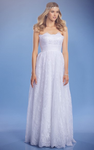 Appliqued Strapless Lace Wedding Dress