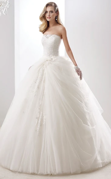 Strapless A-line Ruching Wedding Gown with Appliques Bodice and Open Back