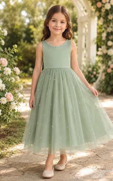 Ärmelloses Blumenmädchenkleid aus Tüllsatin mit Rundhalsausschnitt und A-Linien-Schnitt