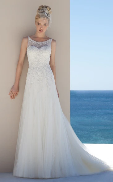 A-Line Beaded Long Scoop-Neck Sleeveless Tulle Wedding Dress With Appliques