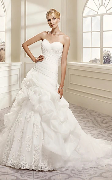 Ball Gown Floor-Length Pick-Up Sweetheart Organza Wedding Dress With Criss Cross And Appliques