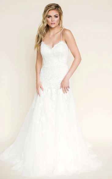 A-Line Floor-Length Appliqued Sleeveless Spaghetti Tulle Wedding Dress