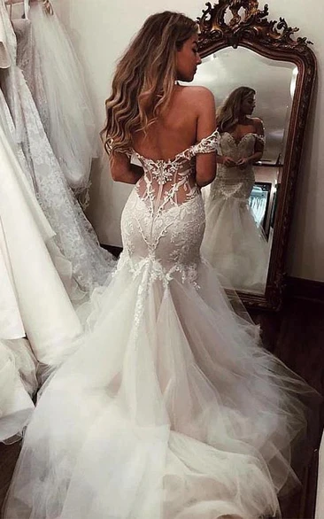 Off-the-shoulder Mermaid Tulle Ruffled Elegant Wedding Dress