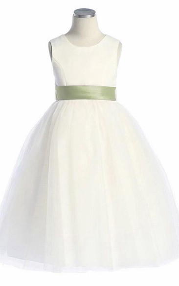 Tea-Length Bowed Sleeveless Tulle&Satin Flower Girl Dress