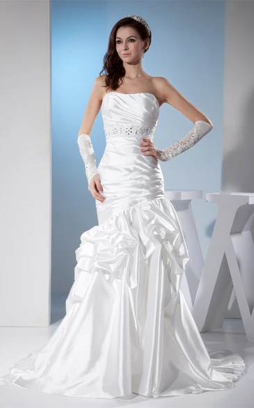 Sleeveless Pick-Up Mermaid Gemmed Waist and Dress With Ruching