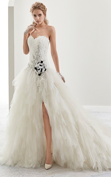 Sweetheart Beaded Flower Lace Bridal Gown with Side Split and Ruffles