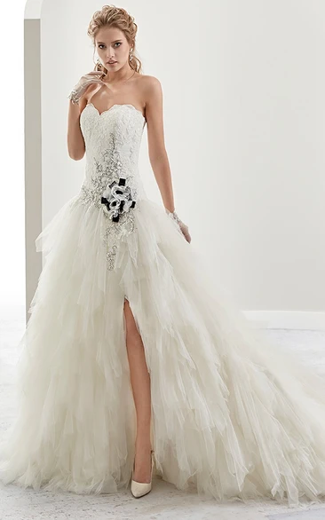Sweetheart Beaded Flower Lace Bridal Gown with Side Split and Ruffles