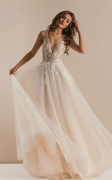 Ethereal Sexy V-neck Sleeveless A-line Tulle Tulle Wedding Dress